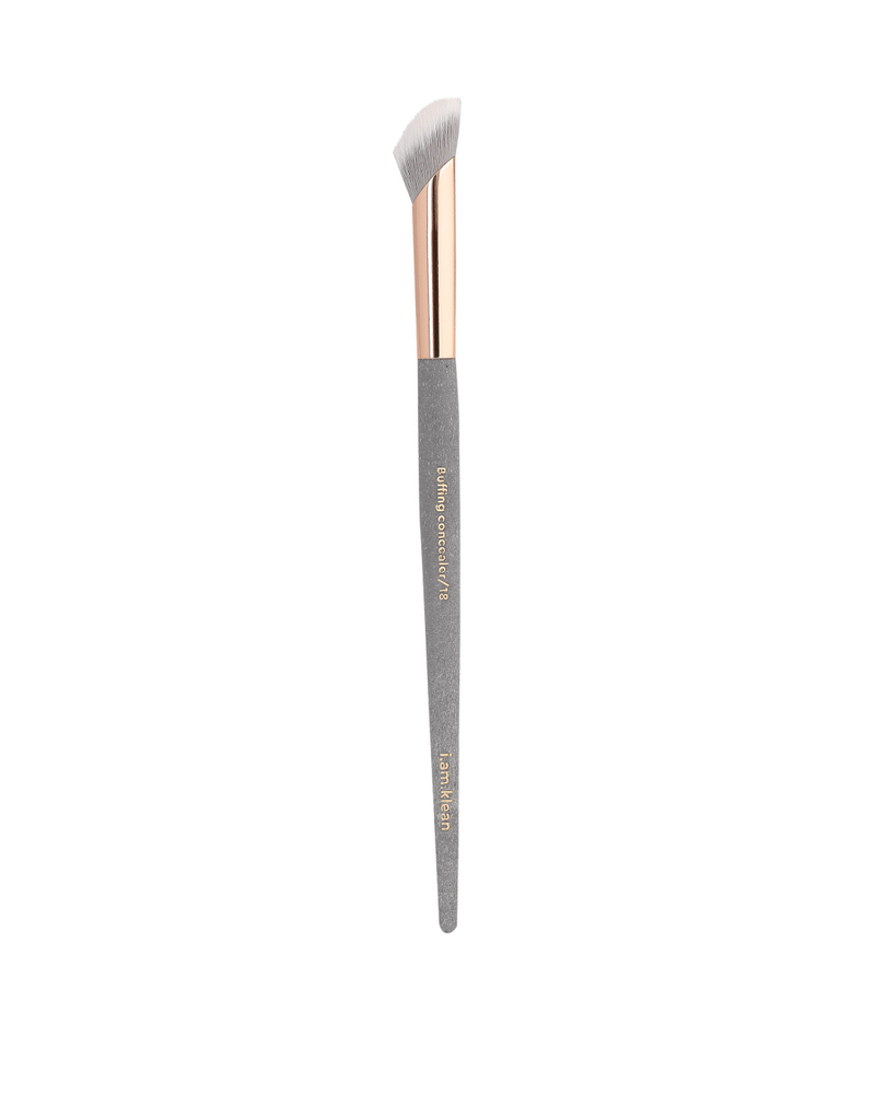 buffing concealer brush 18