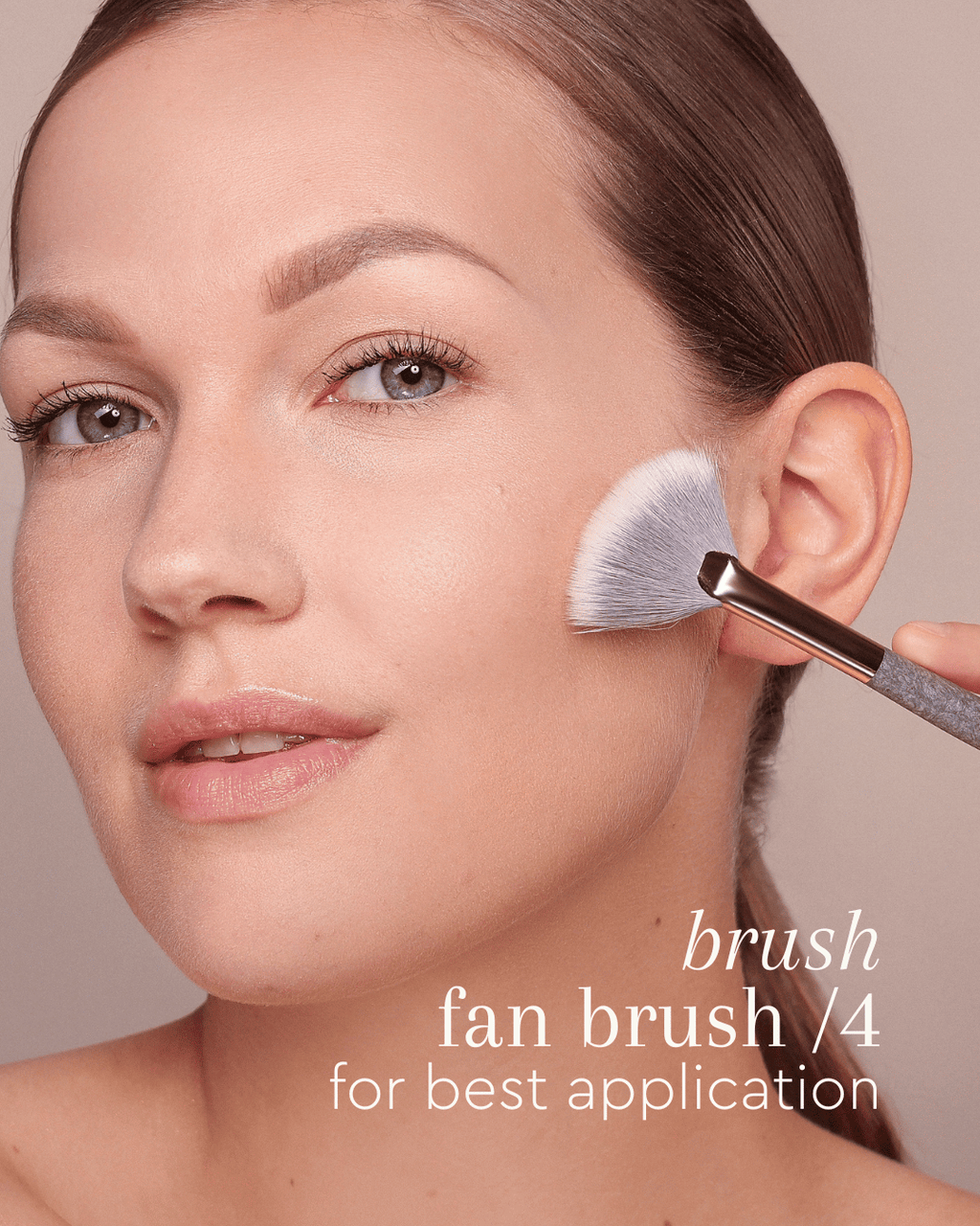 compact mineral highlighter