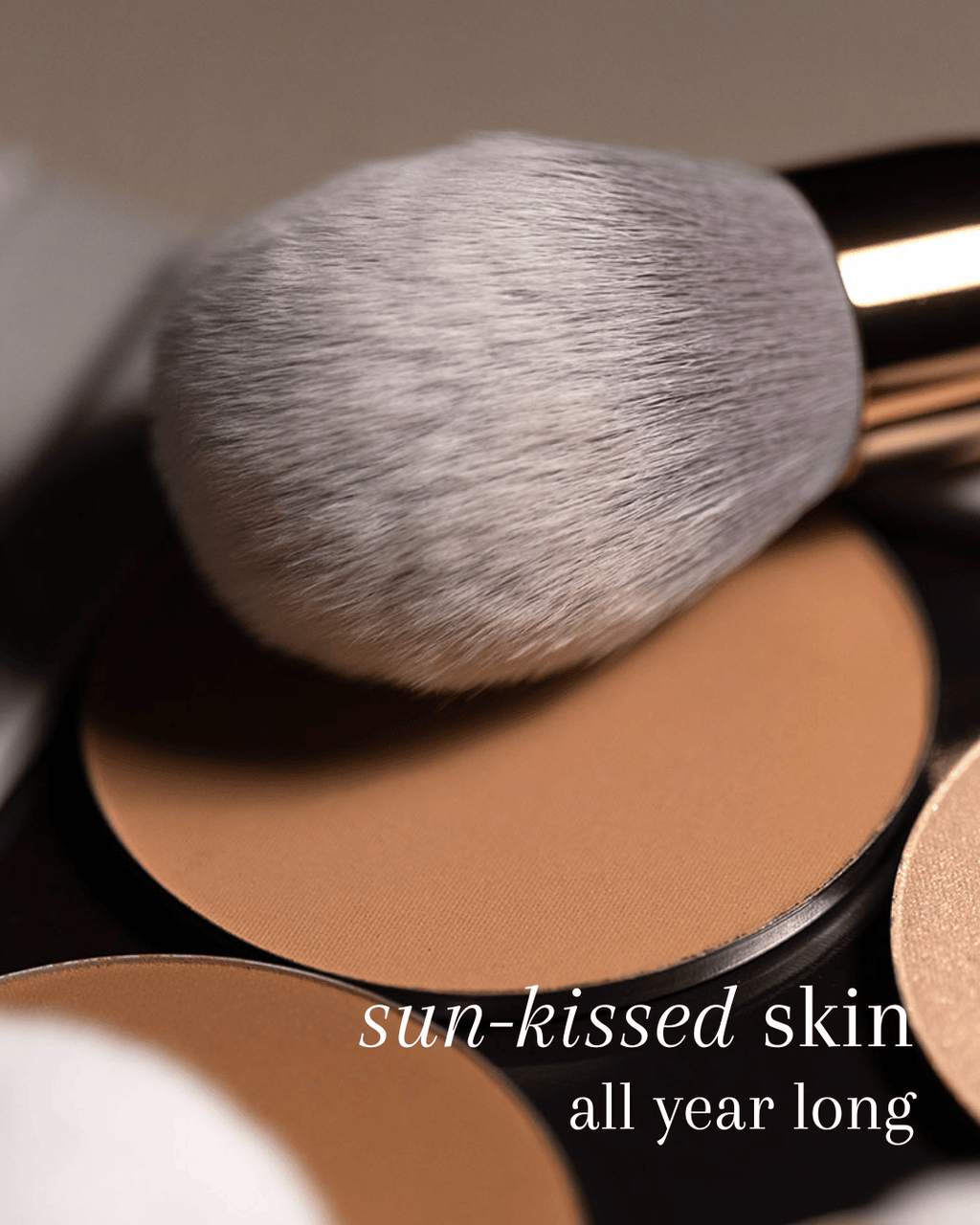 compact mineral bronzer