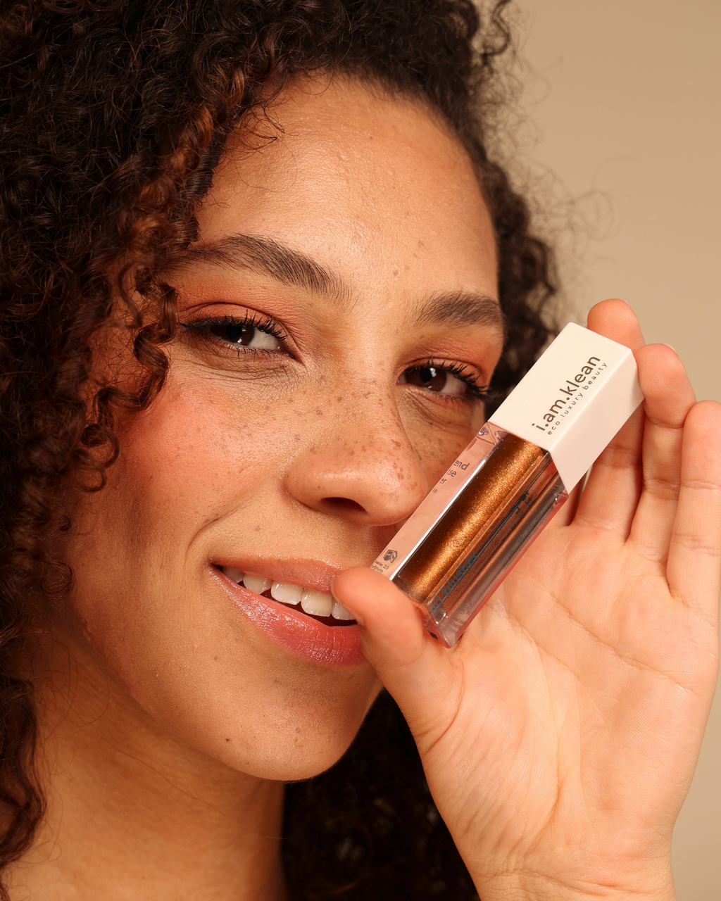 liquid bronzer and highlighter set