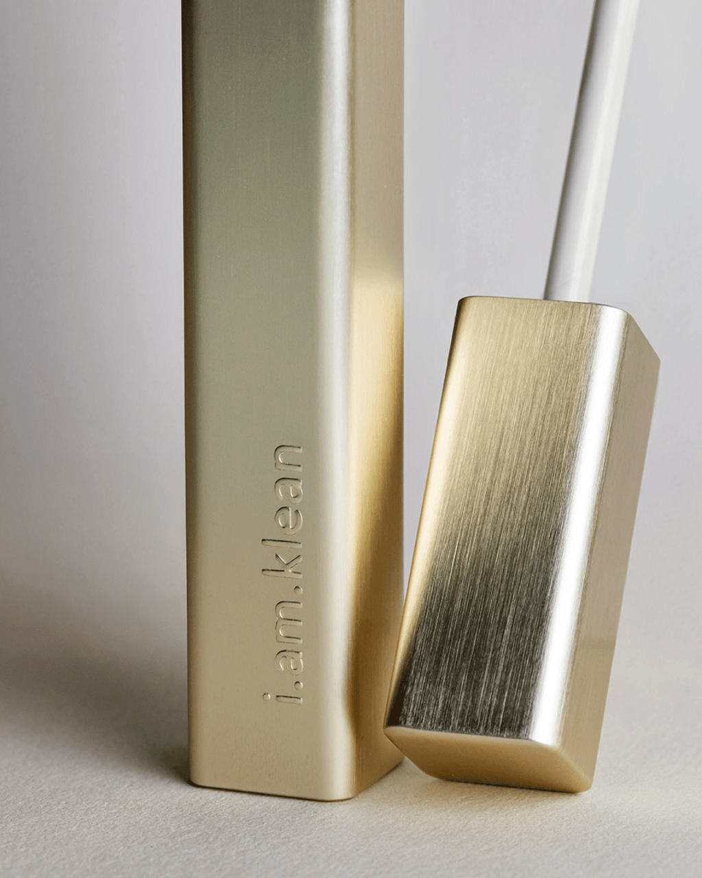 refillable mascara pure definition