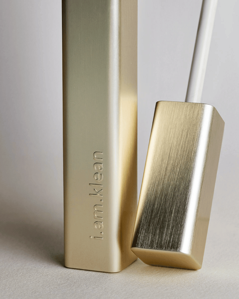 refillable mascara pure definition