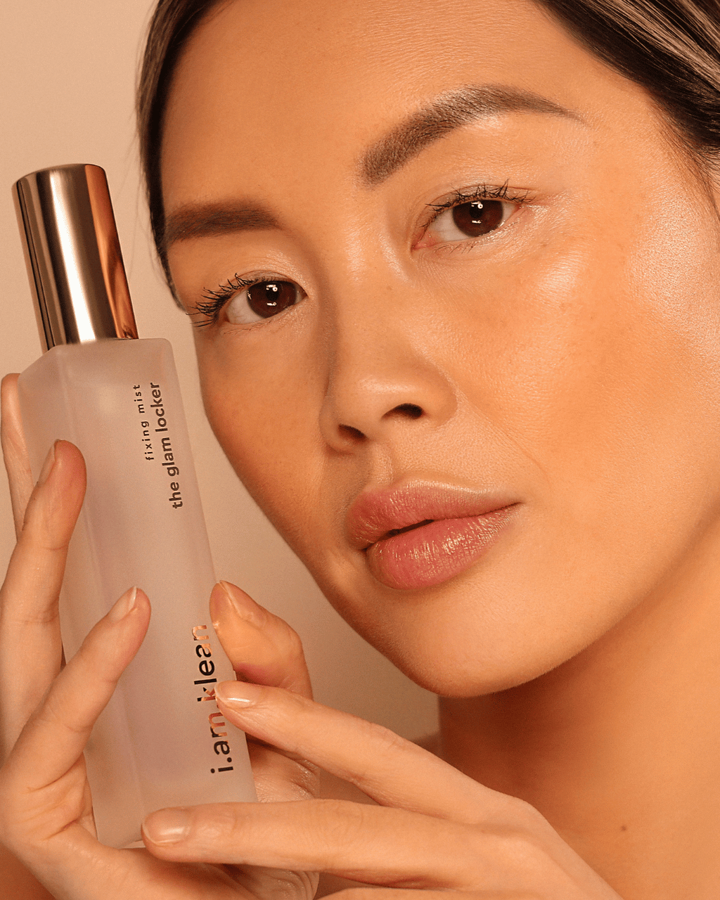 glam locker fixing spray