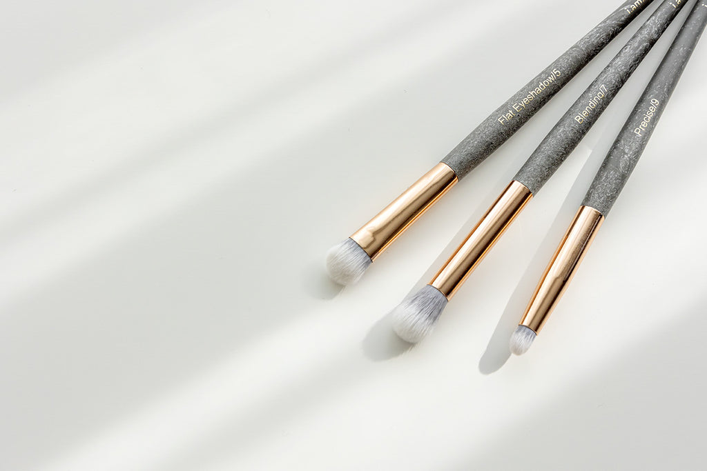 i.am.klean Flat eyeshadow brush